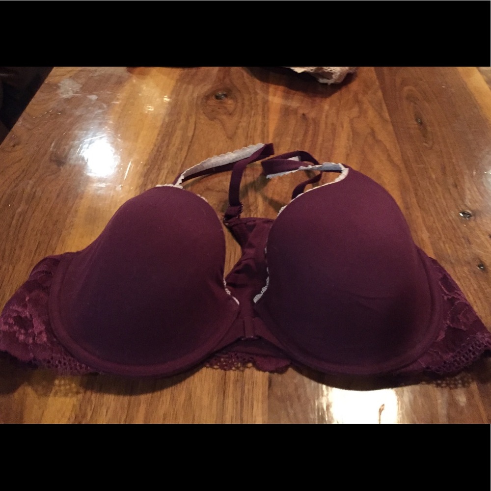 VS-Body by Victoria Racerback front-close Bra 36C.